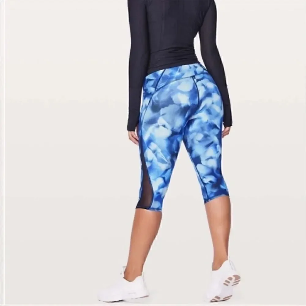 Lululemon Wunder Under Blush Blossom Capri Pants!